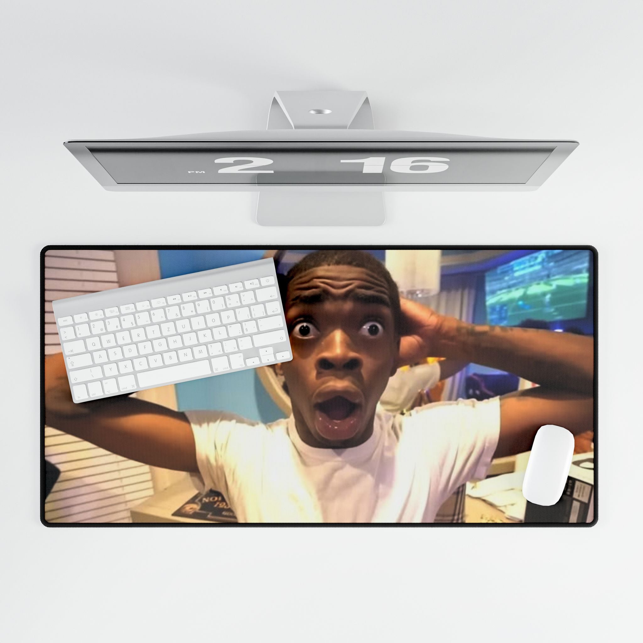 Shocked Face Gamer Desk Mat – Wide RGB Mousepad for Streaming & PC Setups